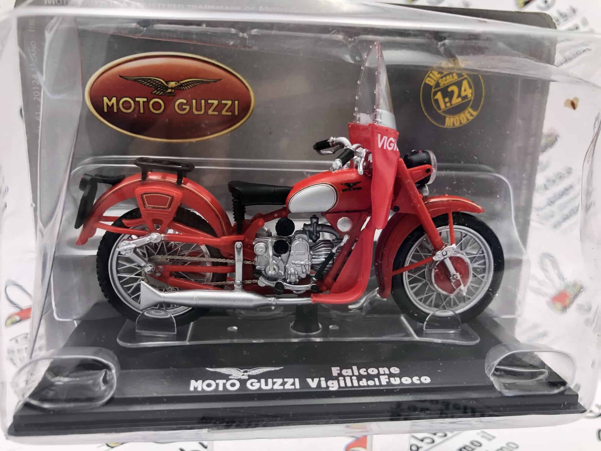 DIE CAST  FALCONE VIGILI DEL FUOCO  MOTO GUZZI SCALA 1/24 - Rabbit  Collection